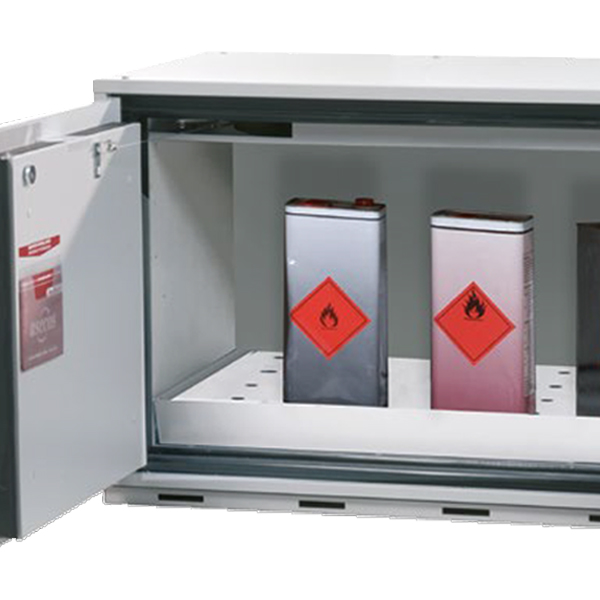 Equipment package for safety storage cabinet type 90, consisting of perforated plate insert and floor drip
tray