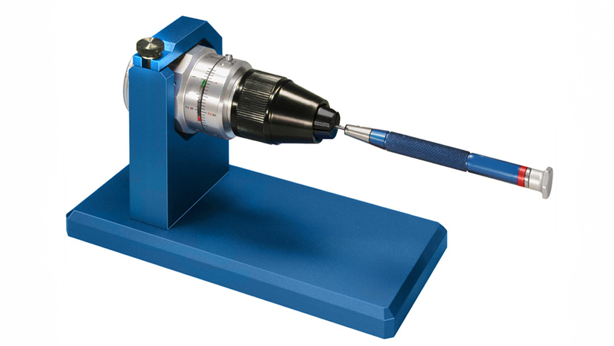 Analog torque gauge, type ATG, 0.6 - 6 Ncm, for measuring, testing and tightening very low torque, with
drag indicator, with resin cover and chuck