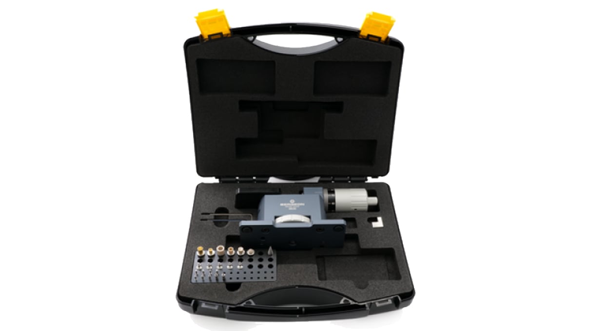Bergeon 9830 Werkzeug zum Ein- und Ausstoßen von Tuben, Korrektoren und Pressstempeln, mit
Zubehör und Koffer
